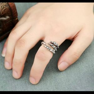 Claw Open Ring adjustable